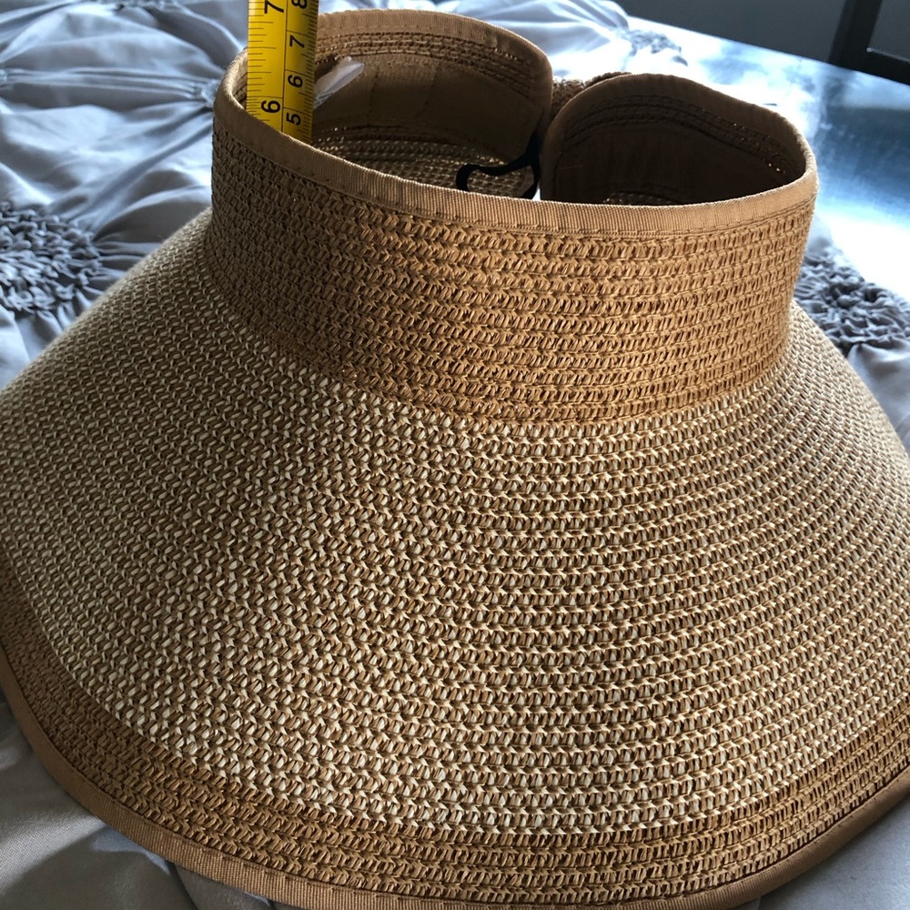 Hat - Picture 10 of 13